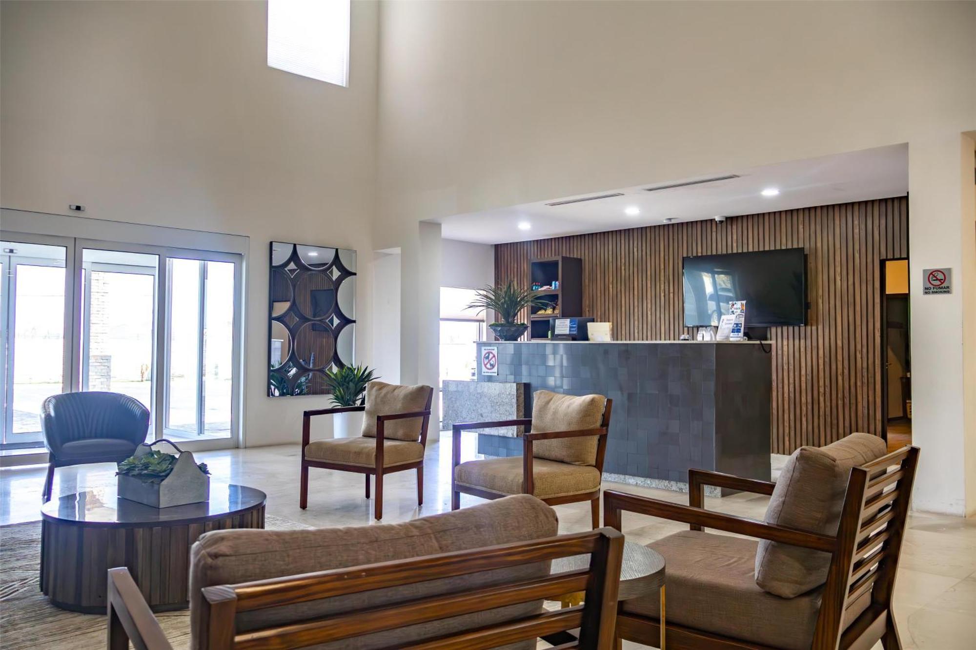 Best Western Plus Sacramento Чиуауа Екстериор снимка